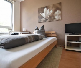 Work and Stay Apartment Cologne- Fühlinger See