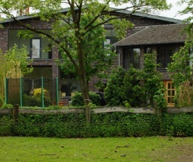 Gästewohnung Hardinghaus am Teich