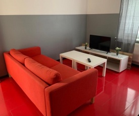 Apartment Red voll Möbliert mit Zwei Einzelbetten OL