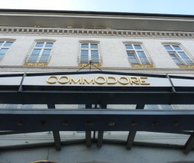 Hotel Commodore